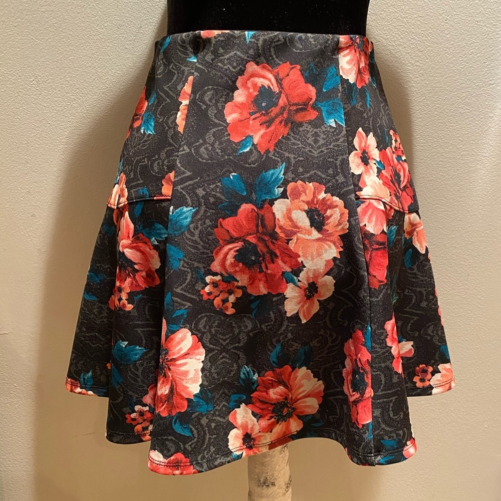 HOLISTER Flower Print Scuba Mini Skirt